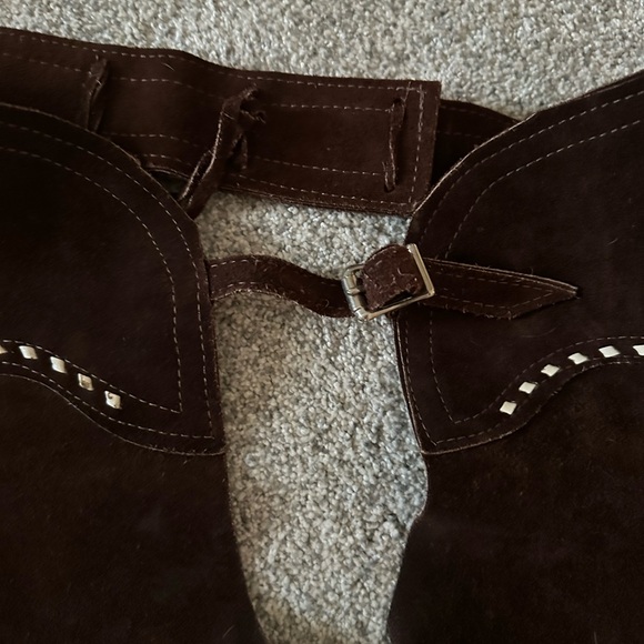 Fringed Brown Women's Chaps - Picture 3 of 12